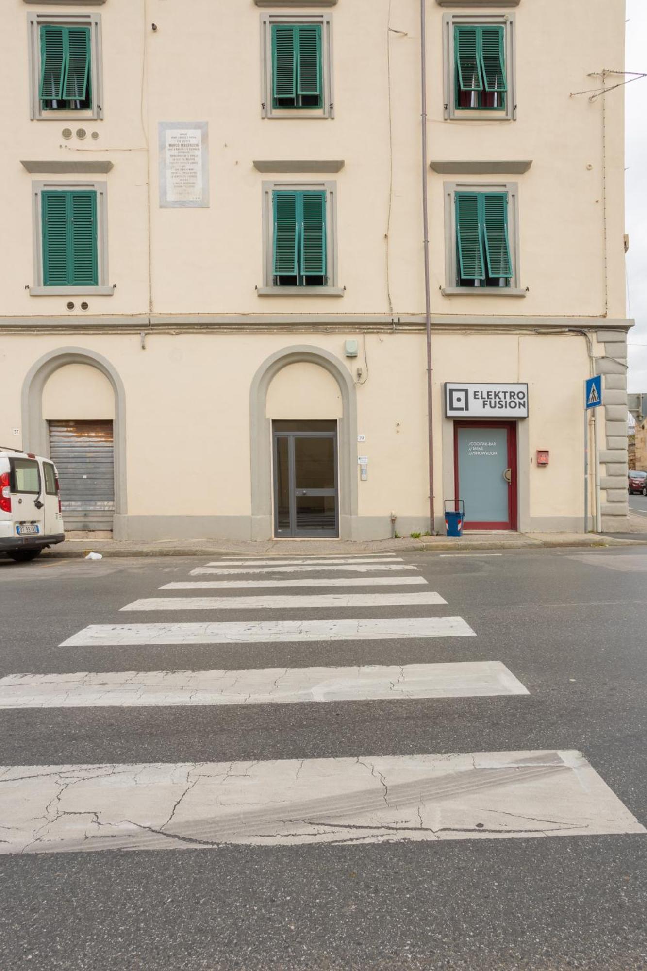 Ponte Per La Sardegna E La Corsica Dalla Toscana Family Apartment Livorno Bagian luar foto