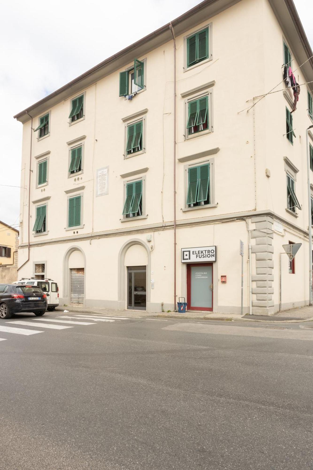 Ponte Per La Sardegna E La Corsica Dalla Toscana Family Apartment Livorno Bagian luar foto