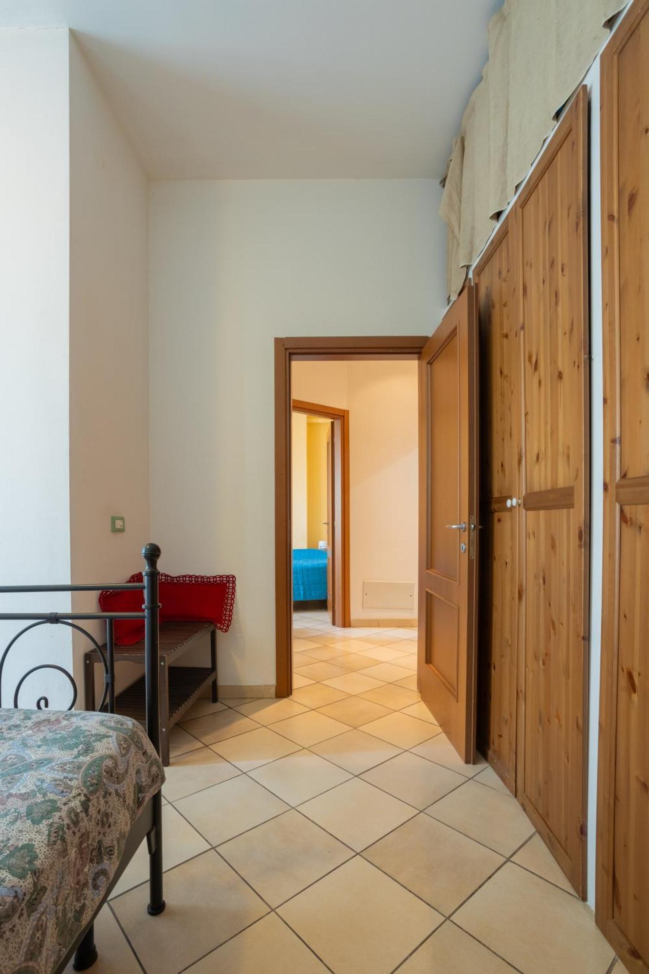 Ponte Per La Sardegna E La Corsica Dalla Toscana Family Apartment Livorno Bagian luar foto