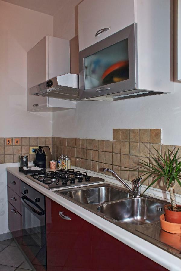 Ponte Per La Sardegna E La Corsica Dalla Toscana Family Apartment Livorno Bagian luar foto